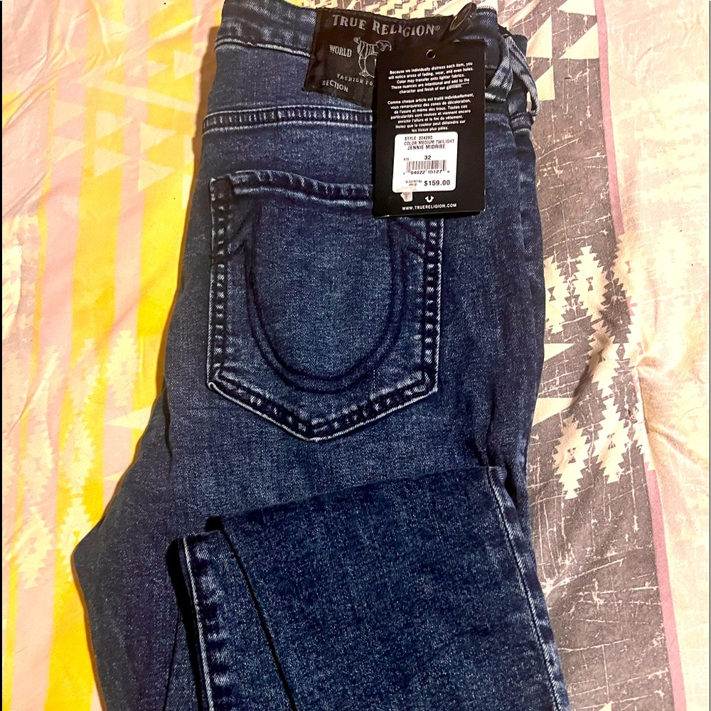 True Religion Jennie Curvy Mid Rise skinny W32 never worn.